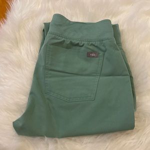 Figs Zamora Joggers in Jade Xsmall Petite